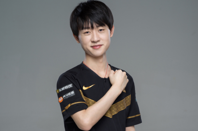 在现代足球 在现代足球