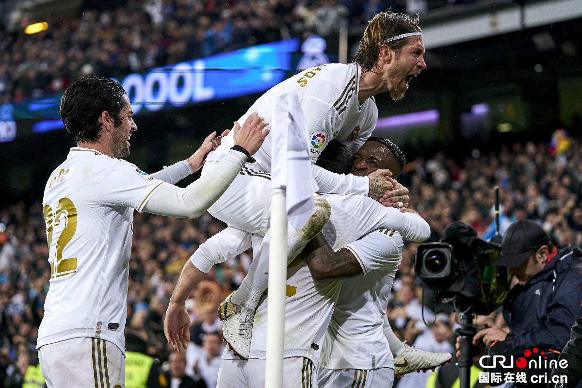 以其出色的 以其出色的