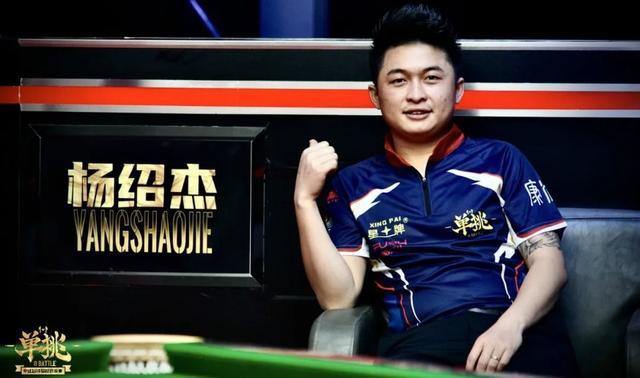 毫不退缩的 毫不退缩的